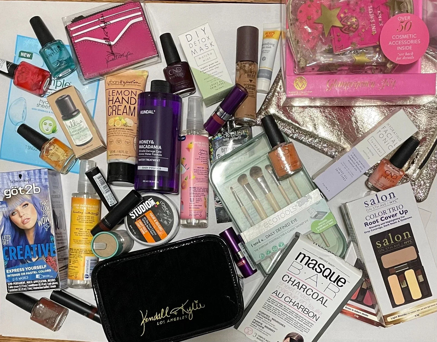 Mystery Beauty Box – 25 Name Brand Cosmetics (Random Assortment)